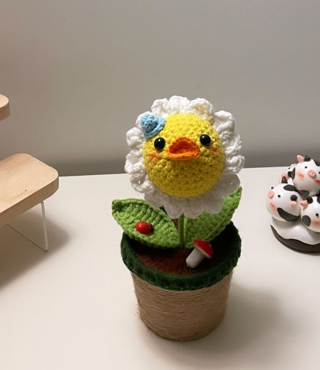 Large Flowerpot Decor