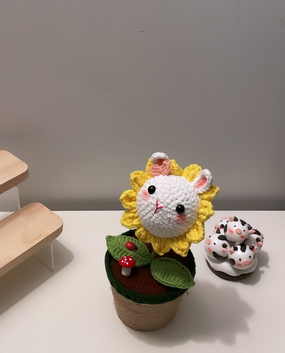 Large Flowerpot Decor